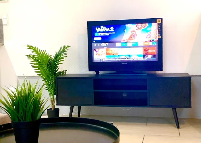 Centrally Located Included Netflix